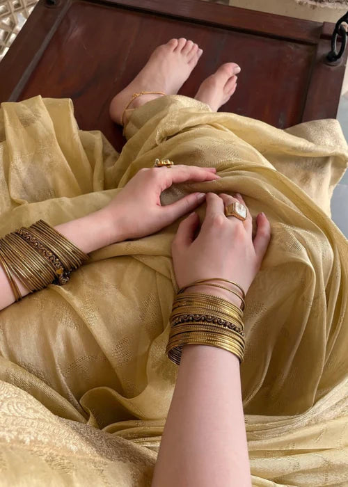 Sona-Tissue silk saari
